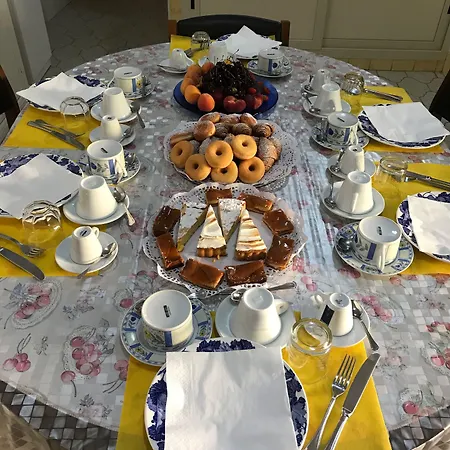 Casa Tacconi Oda ve Kahvaltı Villasimius