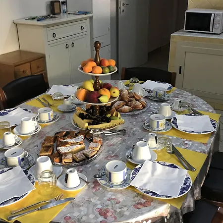 Oda ve Kahvaltı Casa Tacconi 4*