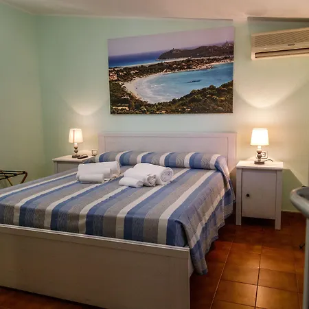 Oda ve Kahvaltı Casa Tacconi Villasimius